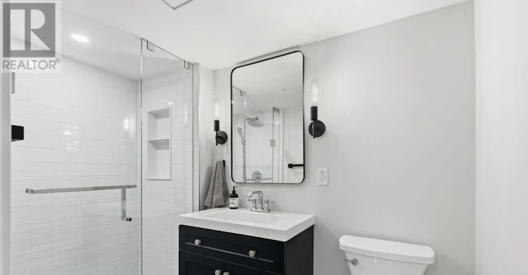 865 Windermere Avenue, Toronto, ON, M6S 3M8 - 34