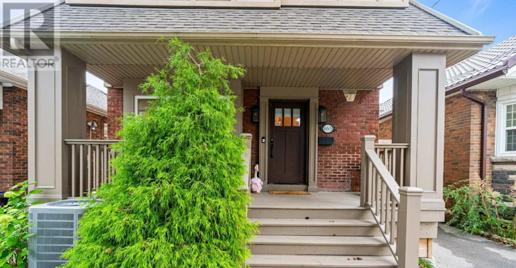 865 Windermere Avenue, Toronto, ON, M6S 3M8 - 3