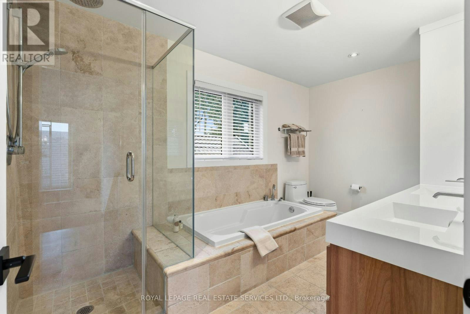 865 Windermere Avenue, Toronto, ON, M6S 3M8 - 29