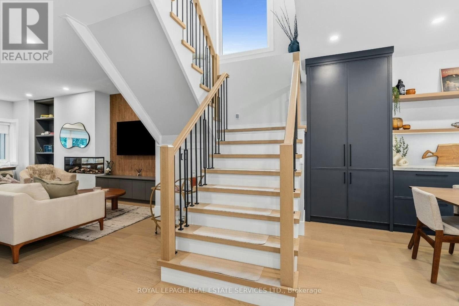 865 Windermere Avenue, Toronto, ON, M6S 3M8 - 21