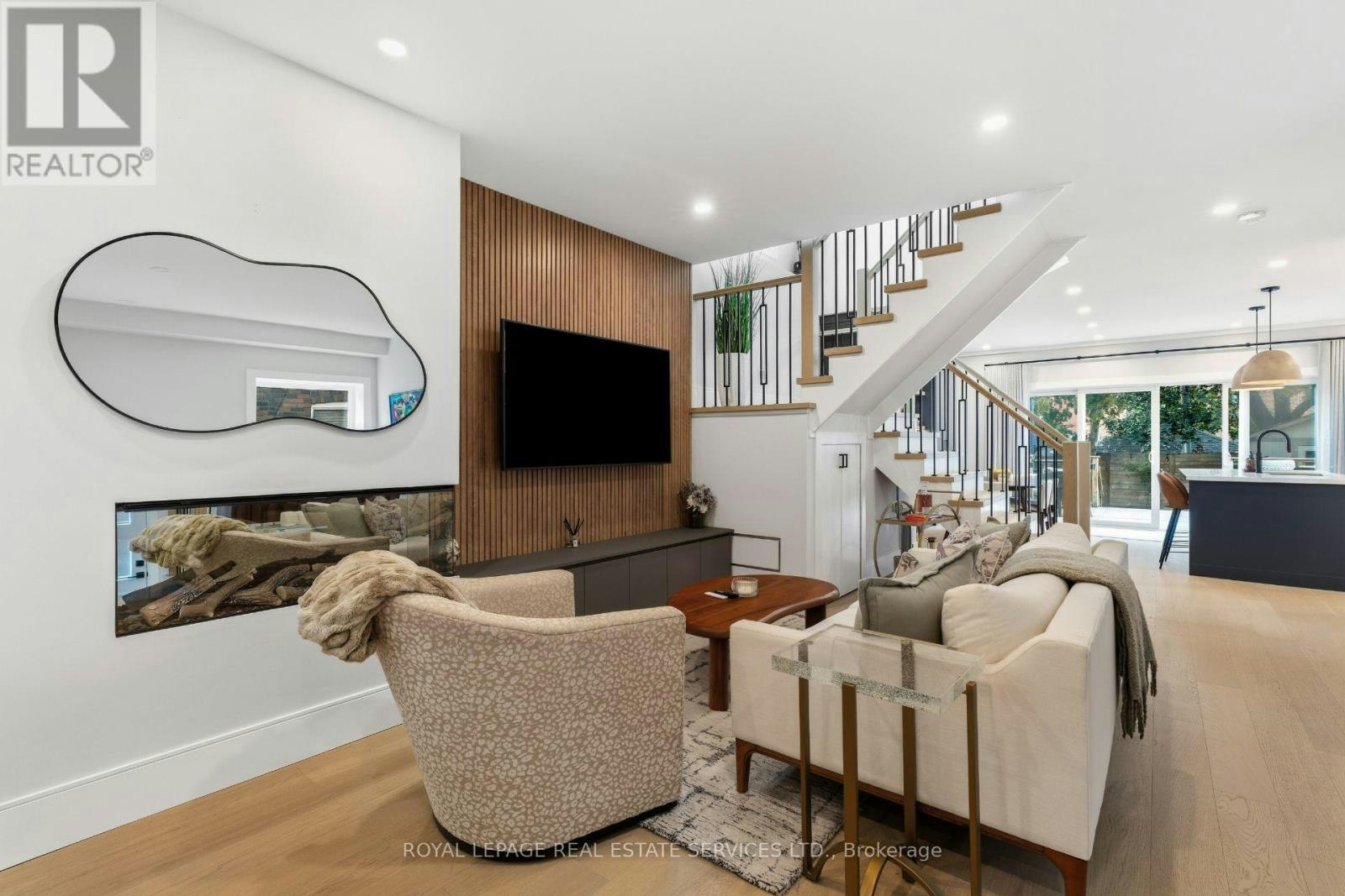 865 Windermere Avenue, Toronto, ON, M6S 3M8 - 7