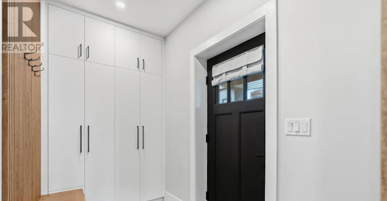 865 Windermere Avenue, Toronto, ON, M6S 3M8 - 5