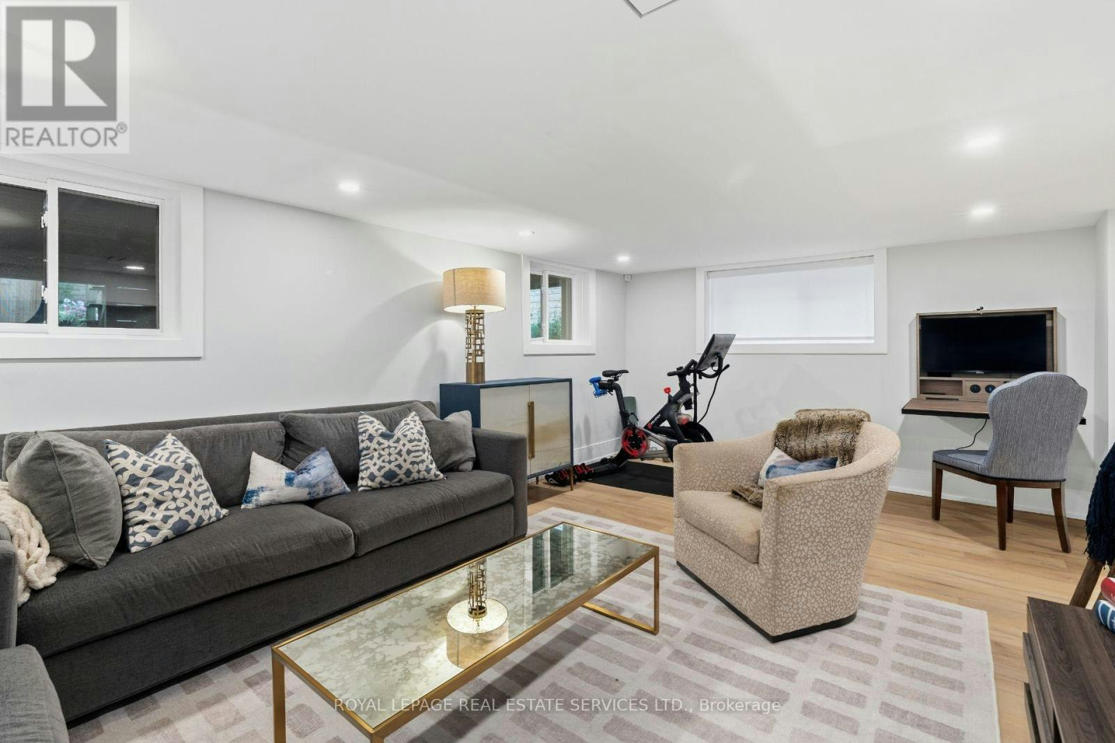 865 Windermere Avenue, Toronto, ON, M6S 3M8 - 31