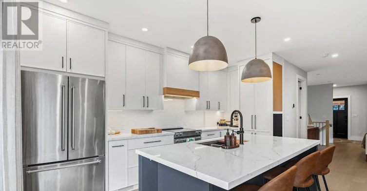 865 Windermere Avenue, Toronto, ON, M6S 3M8 - 13