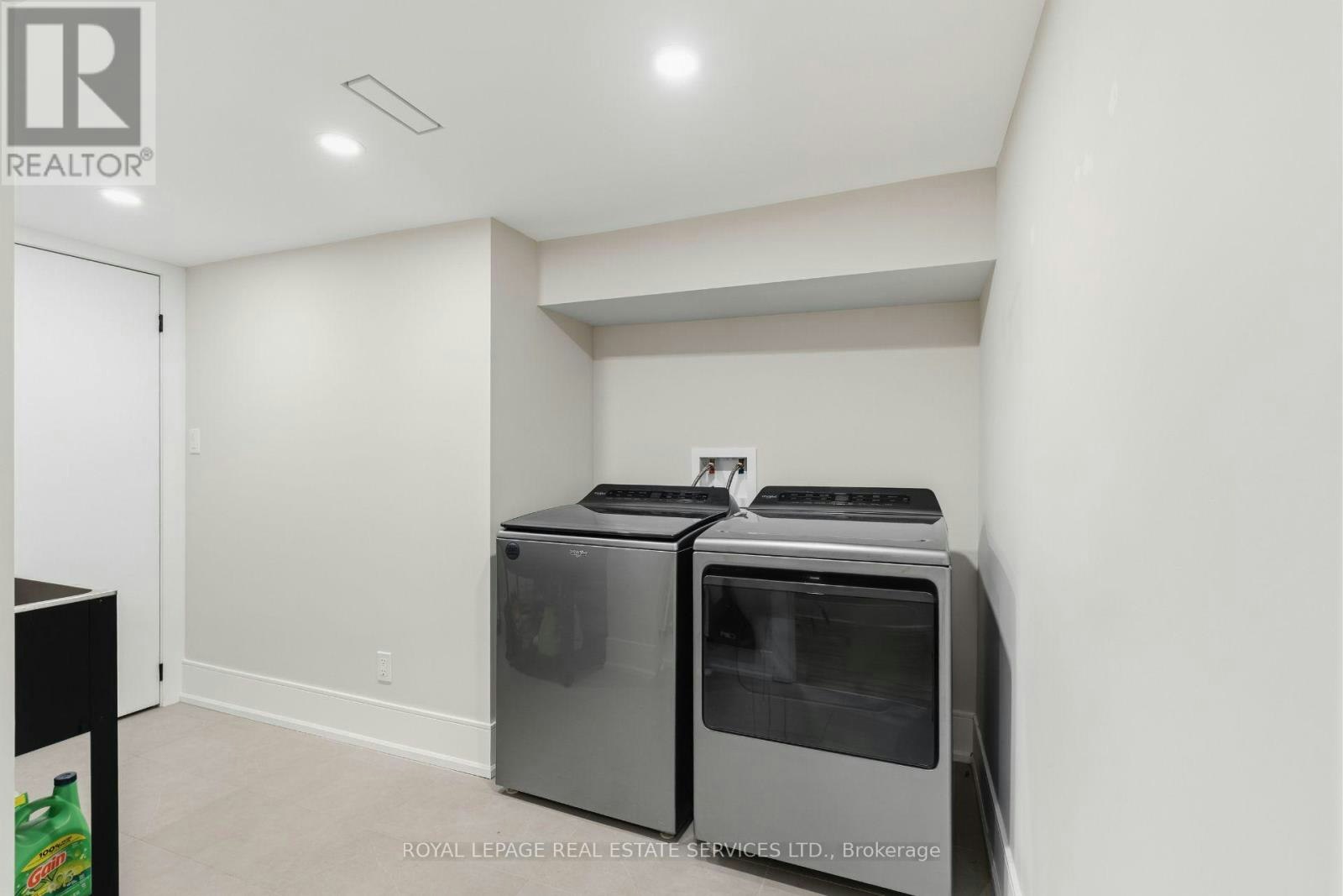 865 Windermere Avenue, Toronto, ON, M6S 3M8 - 35