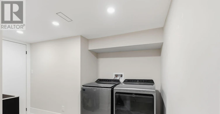 865 Windermere Avenue, Toronto, ON, M6S 3M8 - 35