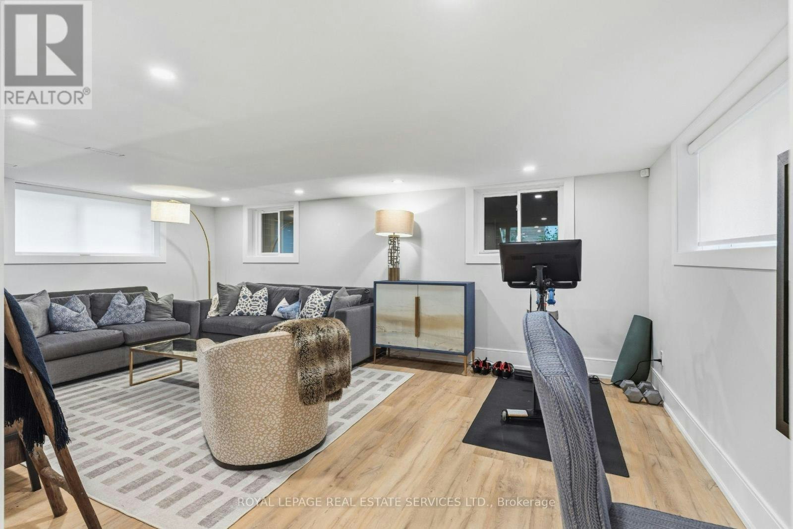 865 Windermere Avenue, Toronto, ON, M6S 3M8 - 30