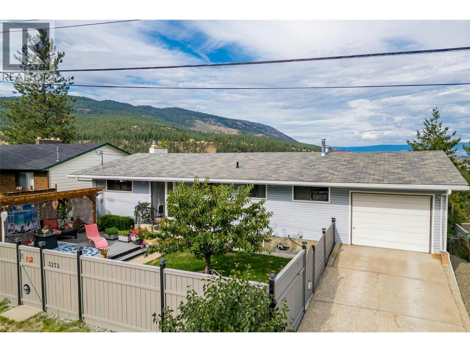 3273 Mcleod Road, West Kelowna, BC, V4T 1A9