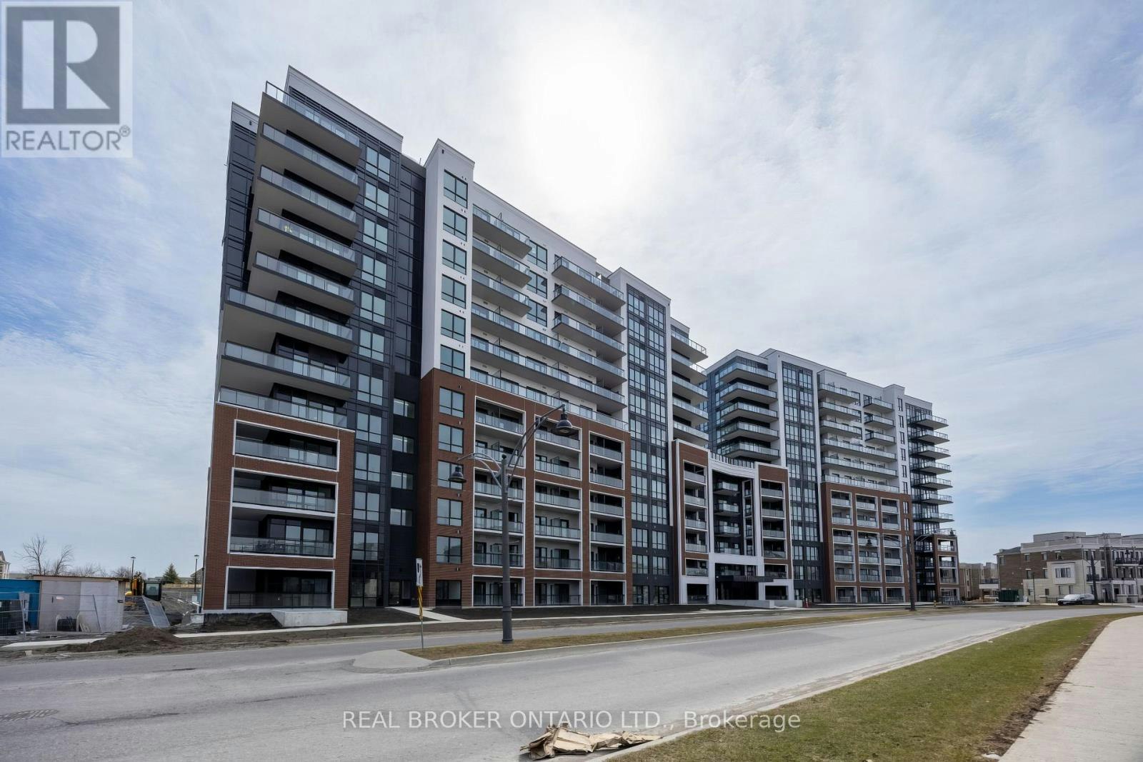 402-51 Clarington Boulevard, Clarington, ON, L1C 7J8