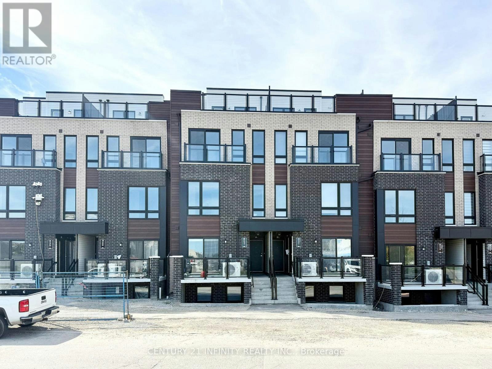 26-10 Liben Way, Toronto, ON, M1B 0E8