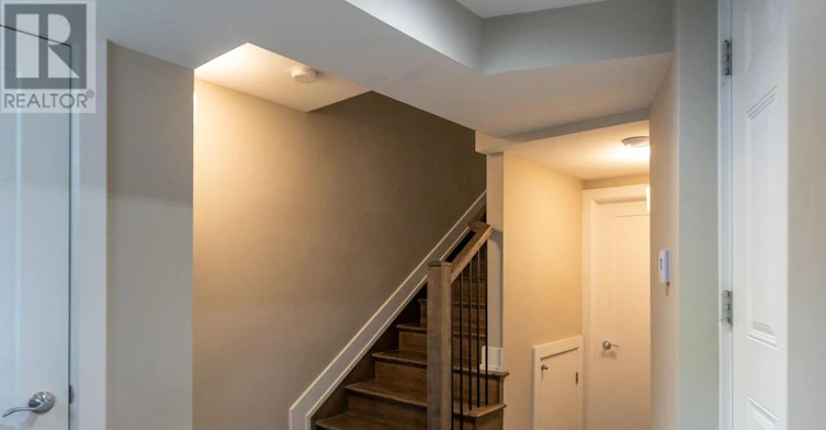 110 Greenfield Avenue, Ottawa, ON, K1S 5H7 - 4