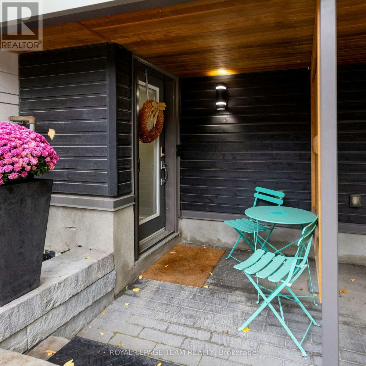 110 Greenfield Avenue, Ottawa, ON, K1S 5H7 - 3