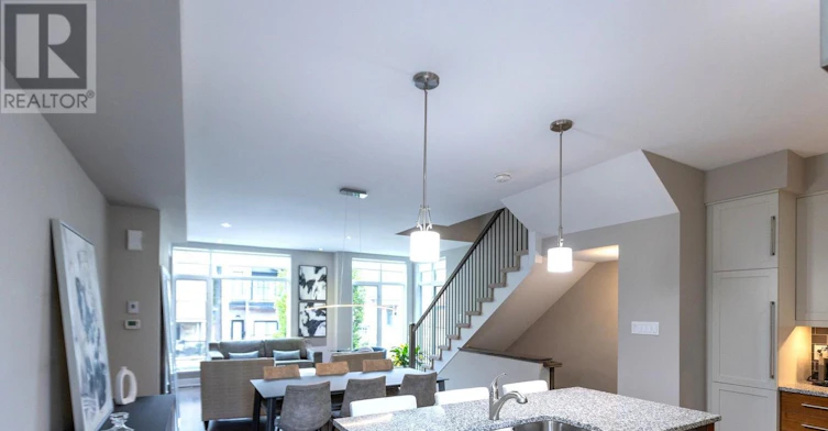 110 Greenfield Avenue, Ottawa, ON, K1S 5H7 - 11