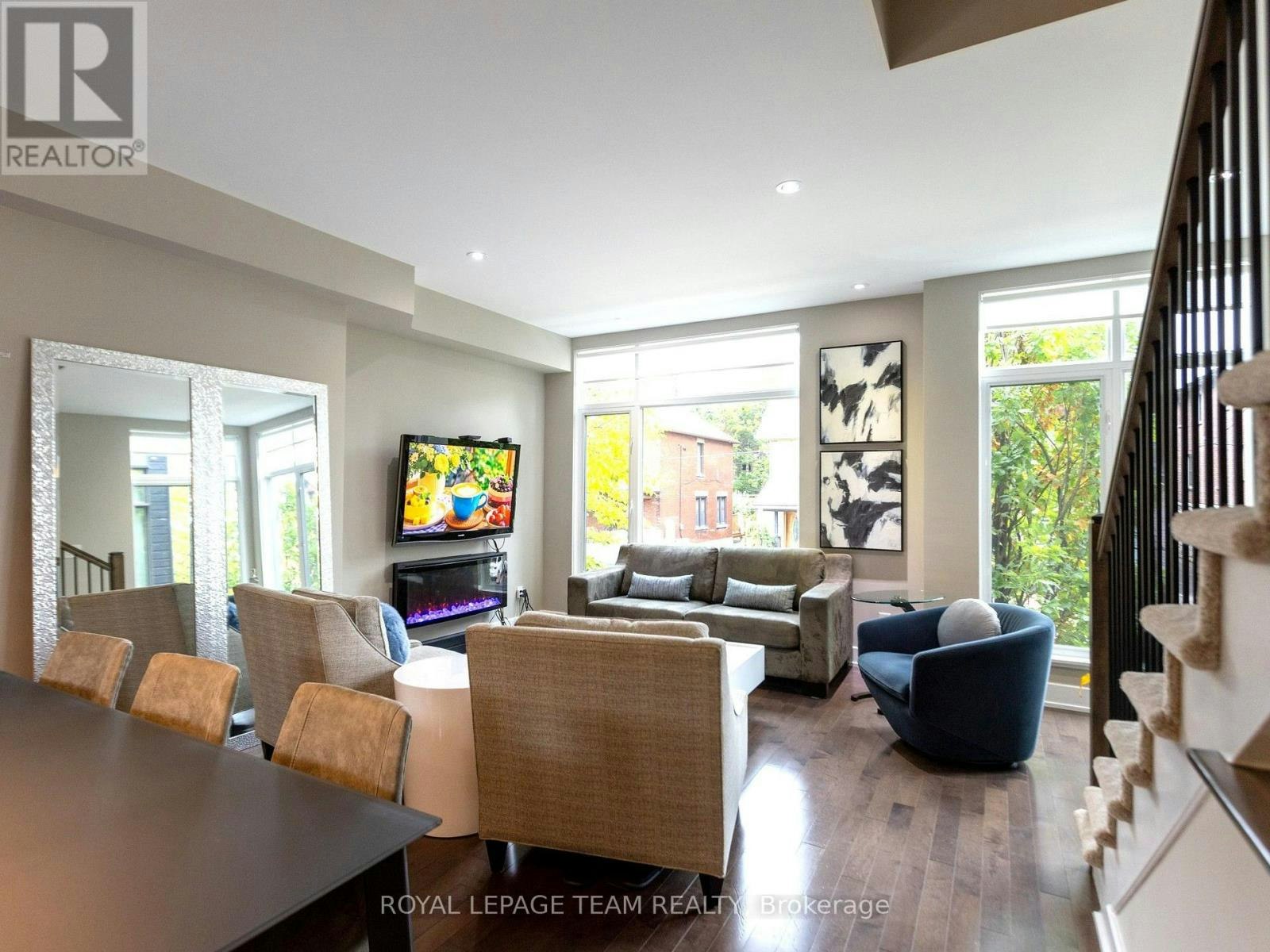 110 Greenfield Avenue, Ottawa, ON, K1S 5H7 - 9