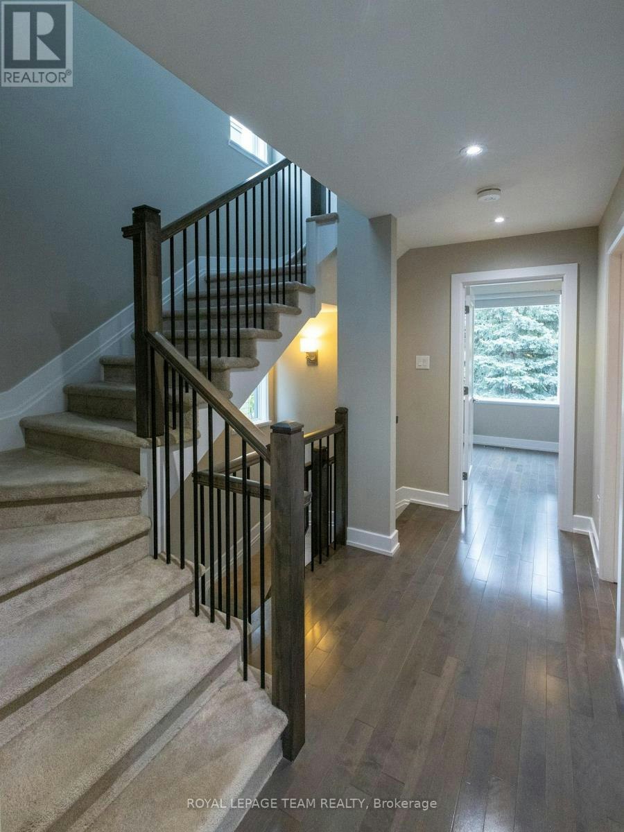 110 Greenfield Avenue, Ottawa, ON, K1S 5H7 - 23