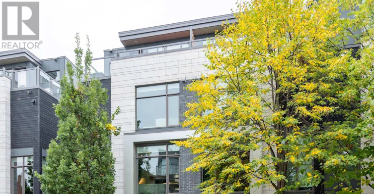 110 Greenfield Avenue, Ottawa, ON, K1S 5H7 - 2