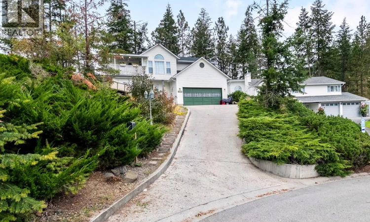 2466 Alexandria Way