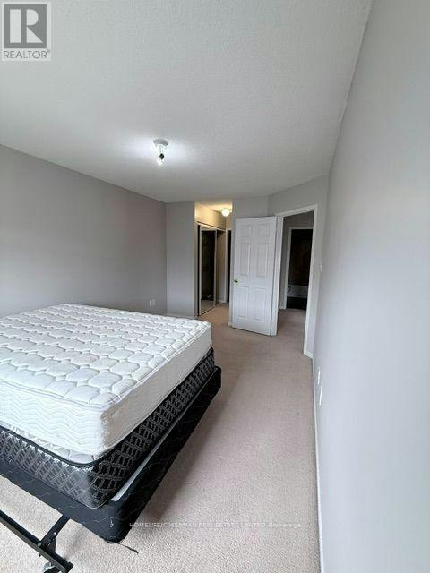 35 Linnell Street, Ajax, ON, L1Z 0K8 - 12