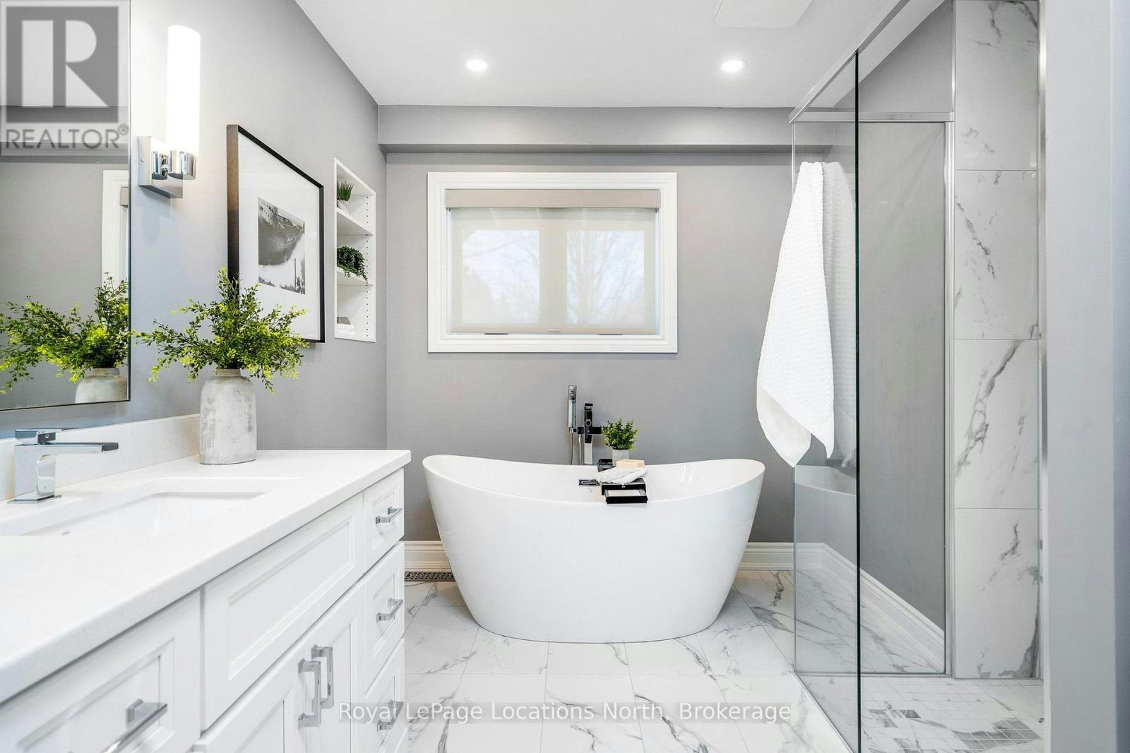129 Scandia Lane, Blue Mountains, ON, N0H 2E0 - 29