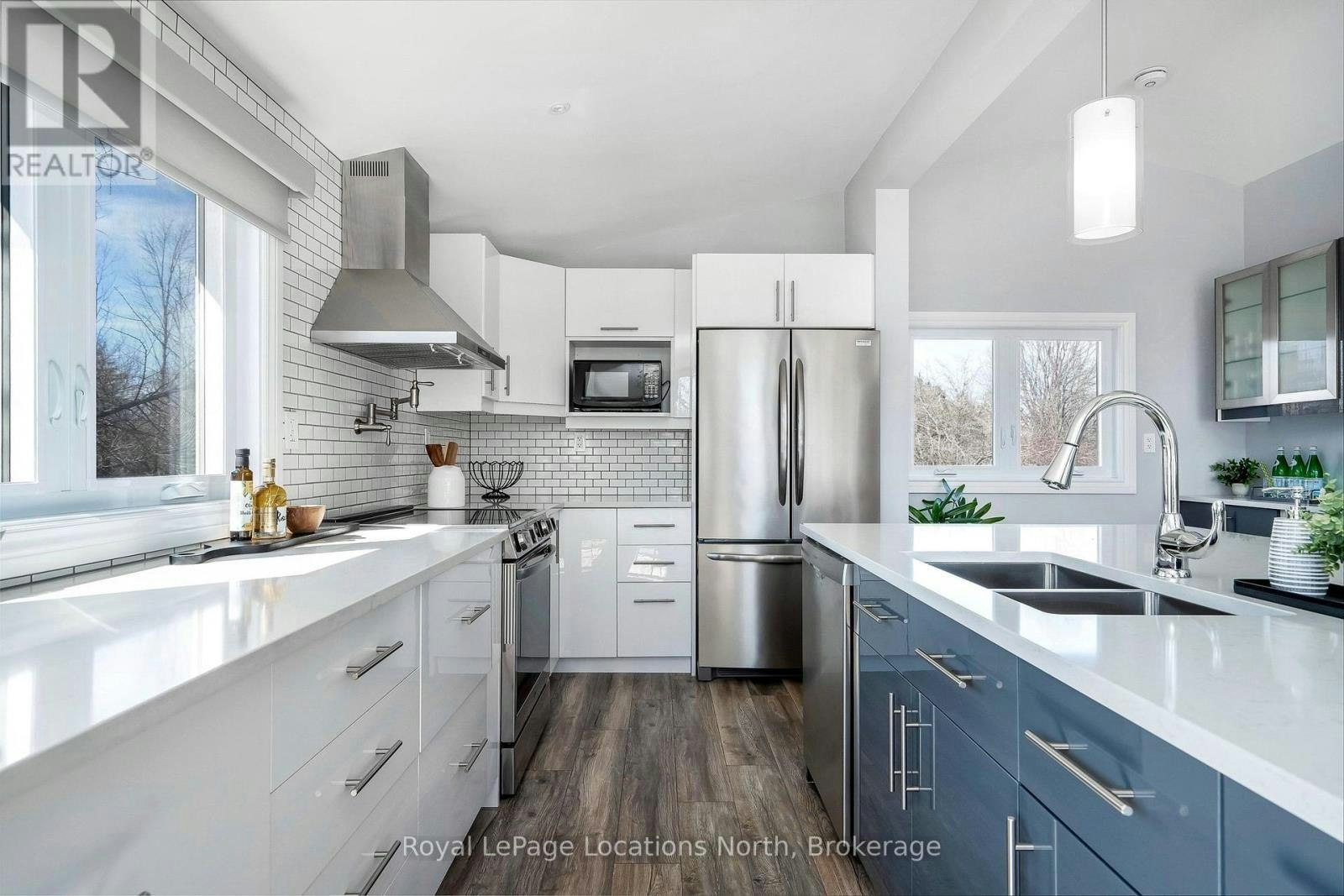 129 Scandia Lane, Blue Mountains, ON, N0H 2E0 - 13