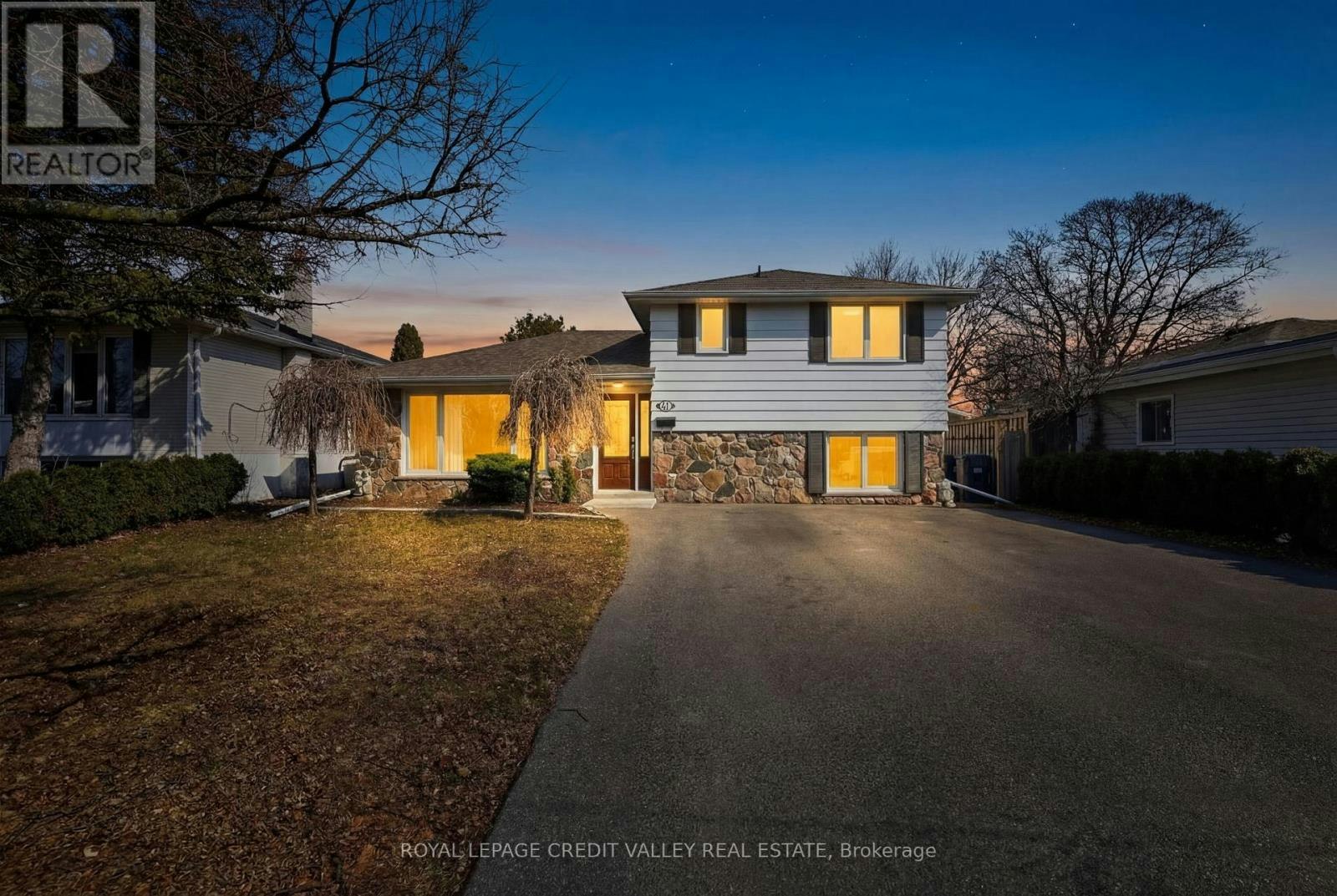 41 Staveley Crescent, Brampton, ON, L6W 2S1