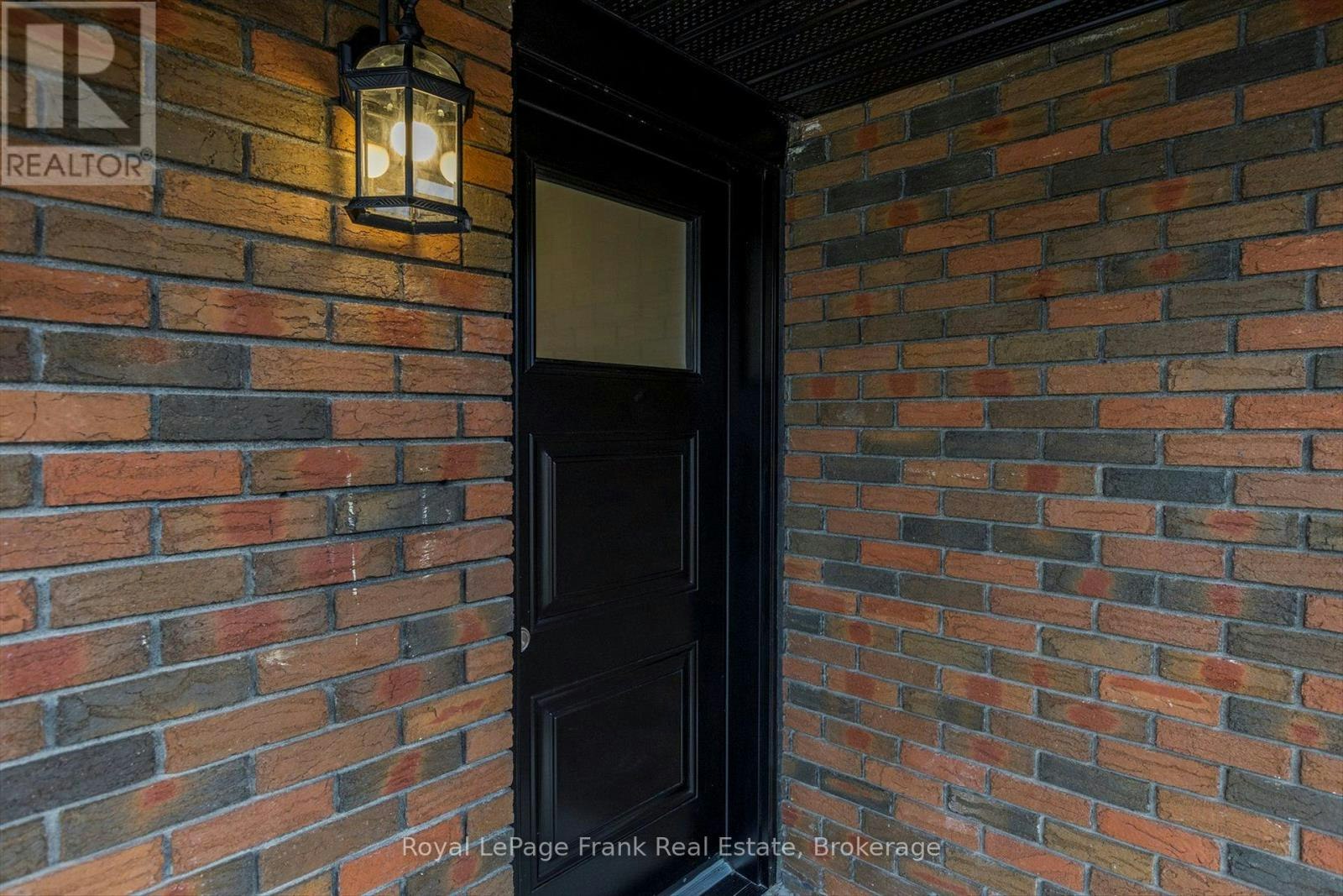 MAIN-890 Weller Street, Peterborough, ON, K9J 4X8 - 5