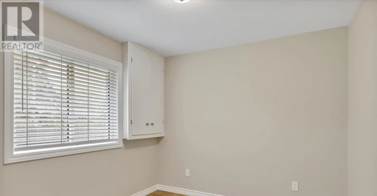 MAIN-890 Weller Street, Peterborough, ON, K9J 4X8 - 25