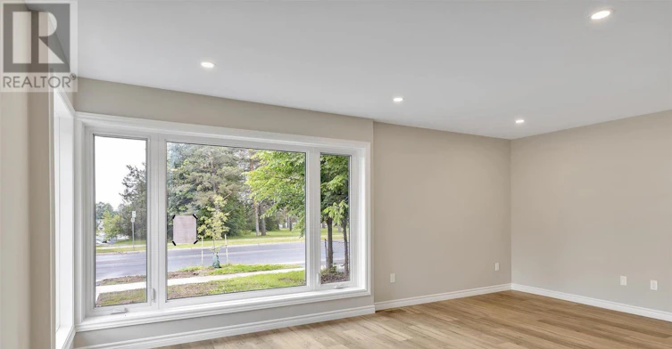 MAIN-890 Weller Street, Peterborough, ON, K9J 4X8 - 7