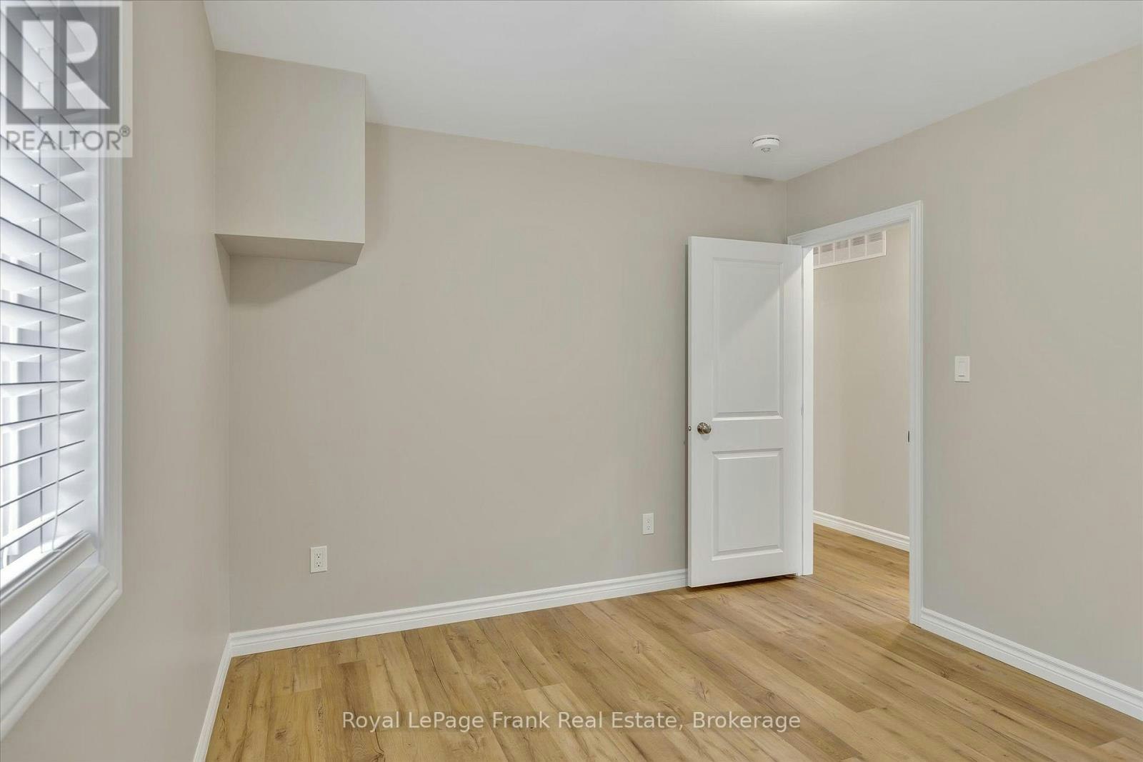 MAIN-890 Weller Street, Peterborough, ON, K9J 4X8 - 20