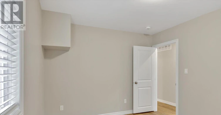 MAIN-890 Weller Street, Peterborough, ON, K9J 4X8 - 20