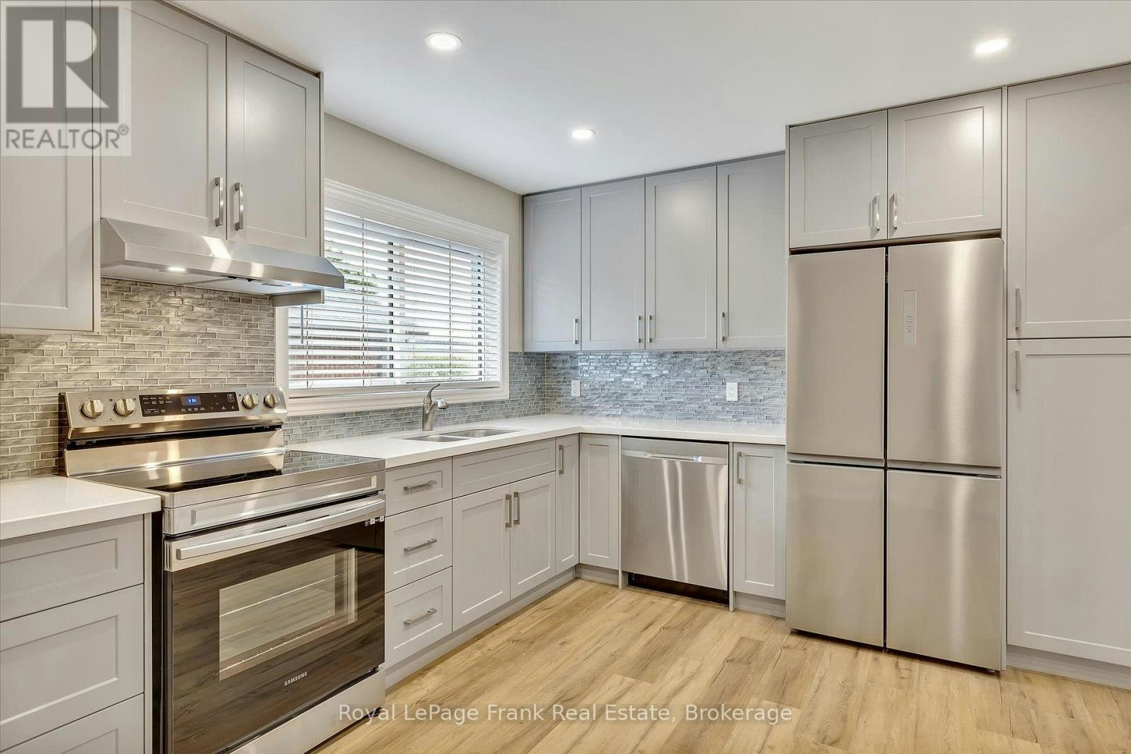 MAIN-890 Weller Street, Peterborough, ON, K9J 4X8 - 13