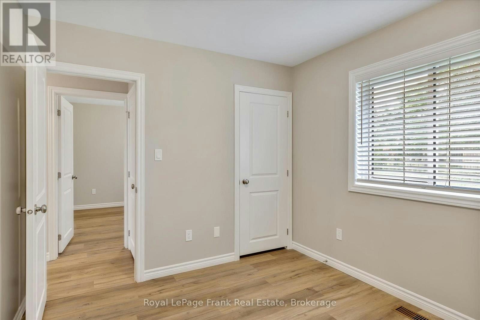 MAIN-890 Weller Street, Peterborough, ON, K9J 4X8 - 26