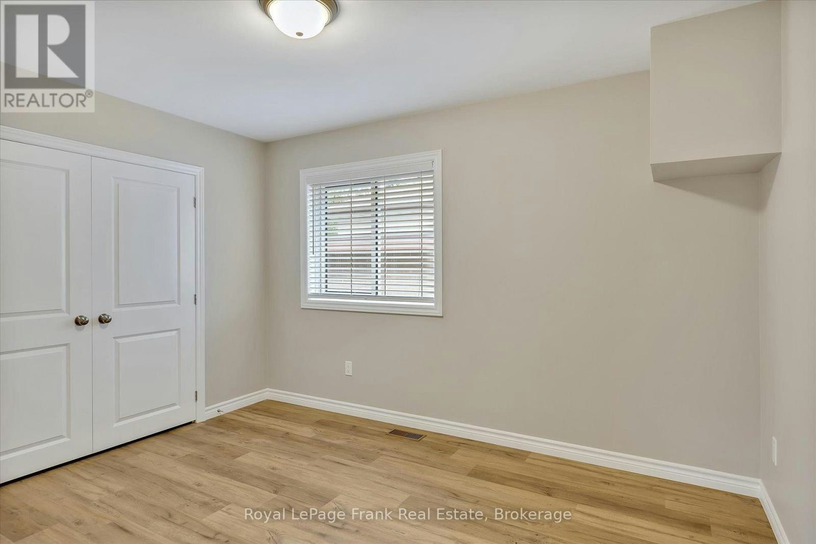 MAIN-890 Weller Street, Peterborough, ON, K9J 4X8 - 18