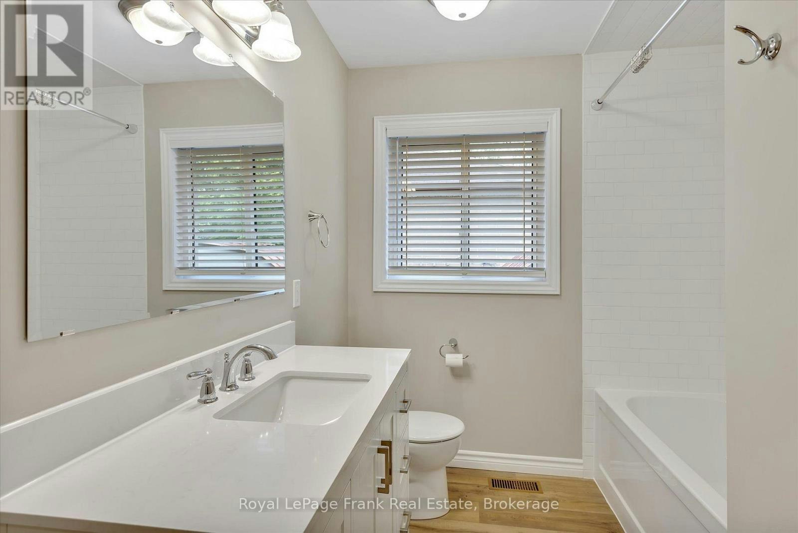 MAIN-890 Weller Street, Peterborough, ON, K9J 4X8 - 21