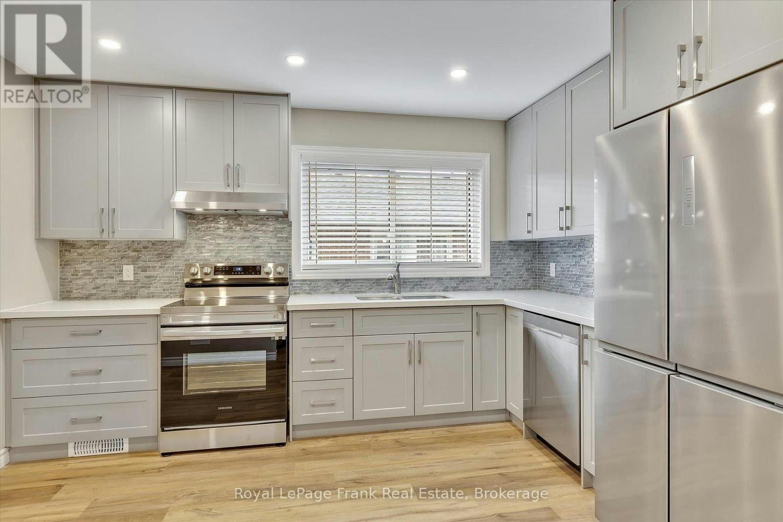 MAIN-890 Weller Street, Peterborough, ON, K9J 4X8 - 12