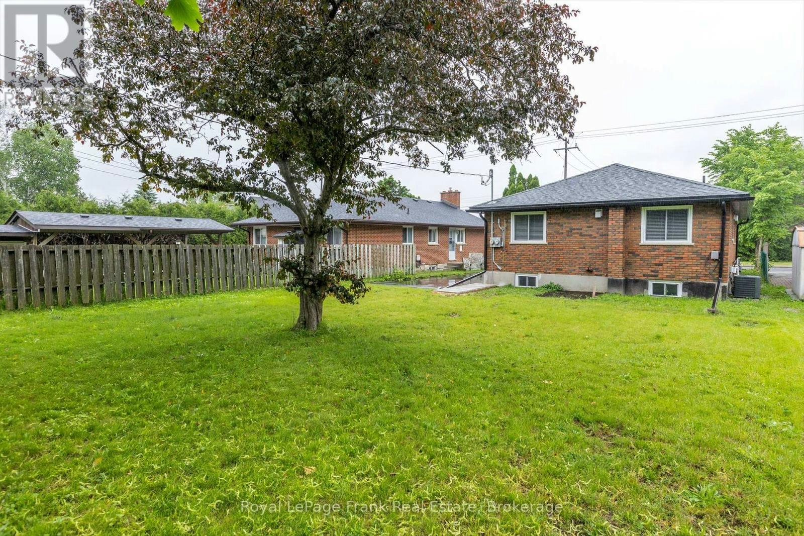 MAIN-890 Weller Street, Peterborough, ON, K9J 4X8 - 30