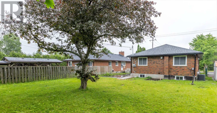 MAIN-890 Weller Street, Peterborough, ON, K9J 4X8 - 30