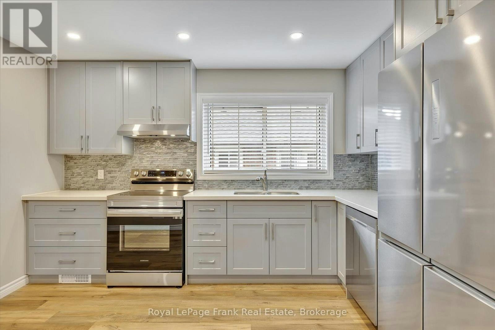 MAIN-890 Weller Street, Peterborough, ON, K9J 4X8 - 17