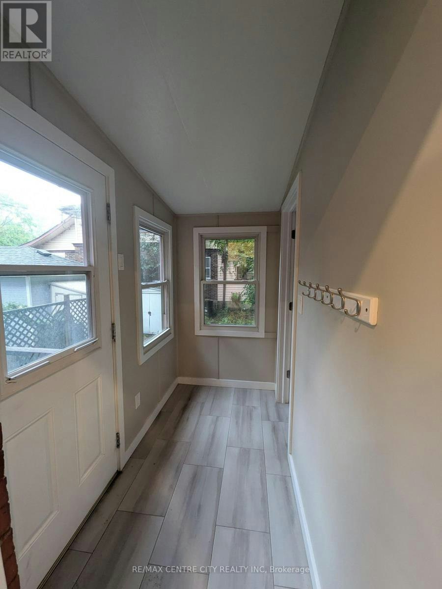 40 Queen Street, St. Thomas, ON, N5R 3J2 - 2