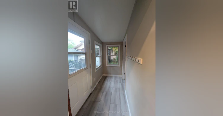 40 Queen Street, St. Thomas, ON, N5R 3J2 - 2