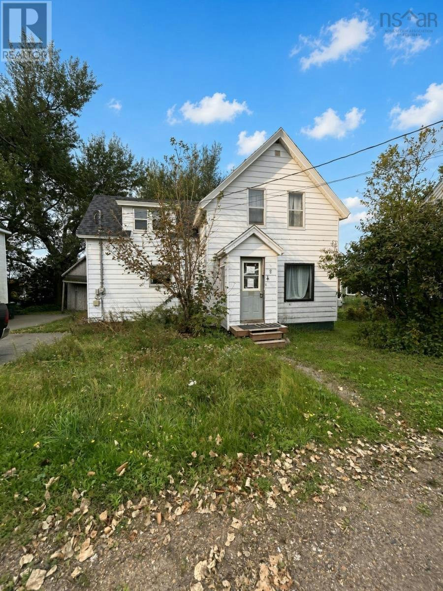 9 Chapel Street, Springhill, NS, B0M 1X0
