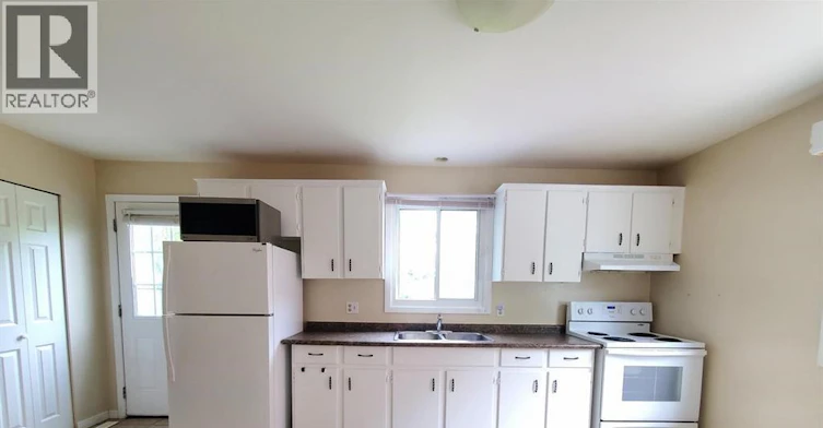 B-114 Lillian Drive, Waterloo, ON, N2J 4J9 - 4