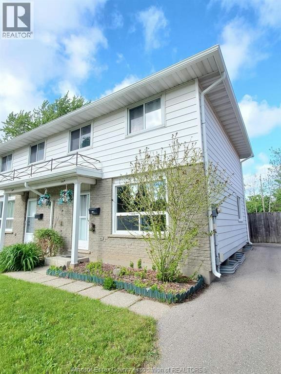 B-114 Lillian Drive, Waterloo, ON, N2J 4J9
