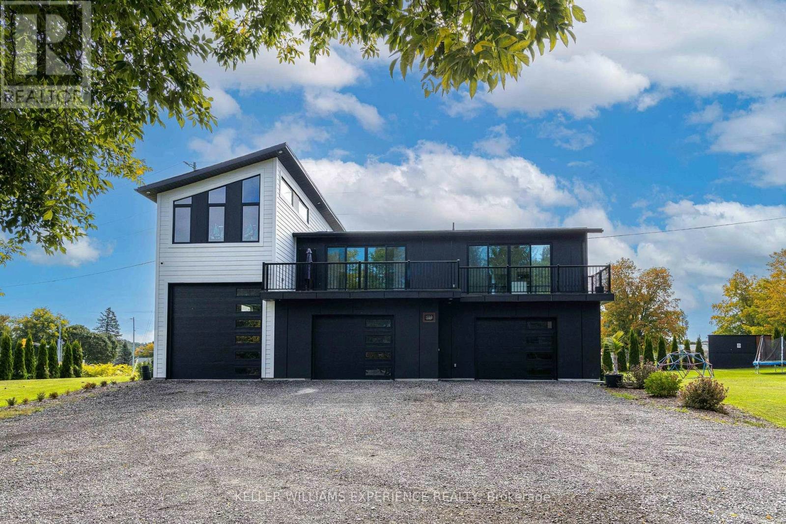 1055 Henry Street, Tay, ON, L0L 1P0