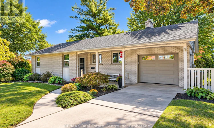 38 Callander Drive