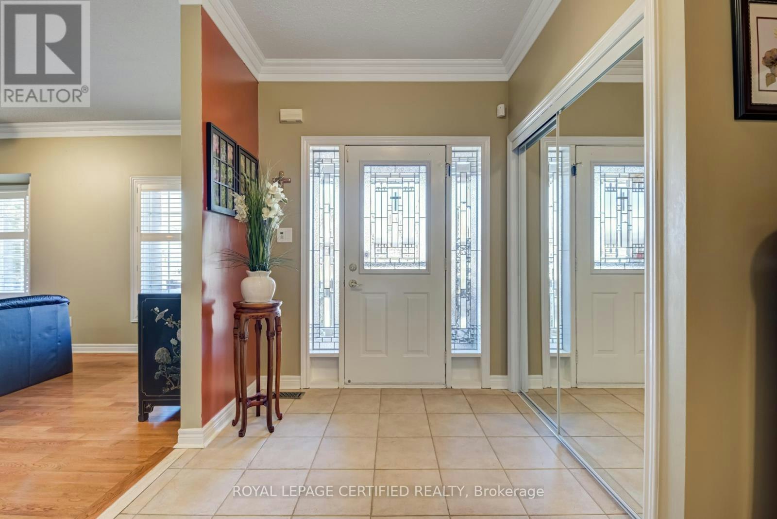 2 Orchard Park Gate, Brampton, ON, L6R 1W5 - 3
