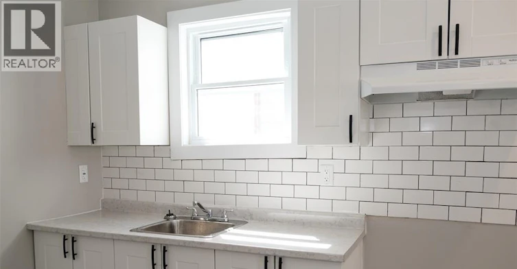 MAIN-263 Tuscarora, Windsor, ON, N9A 3L6 - 6