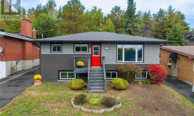 343 Sandra Boulevard