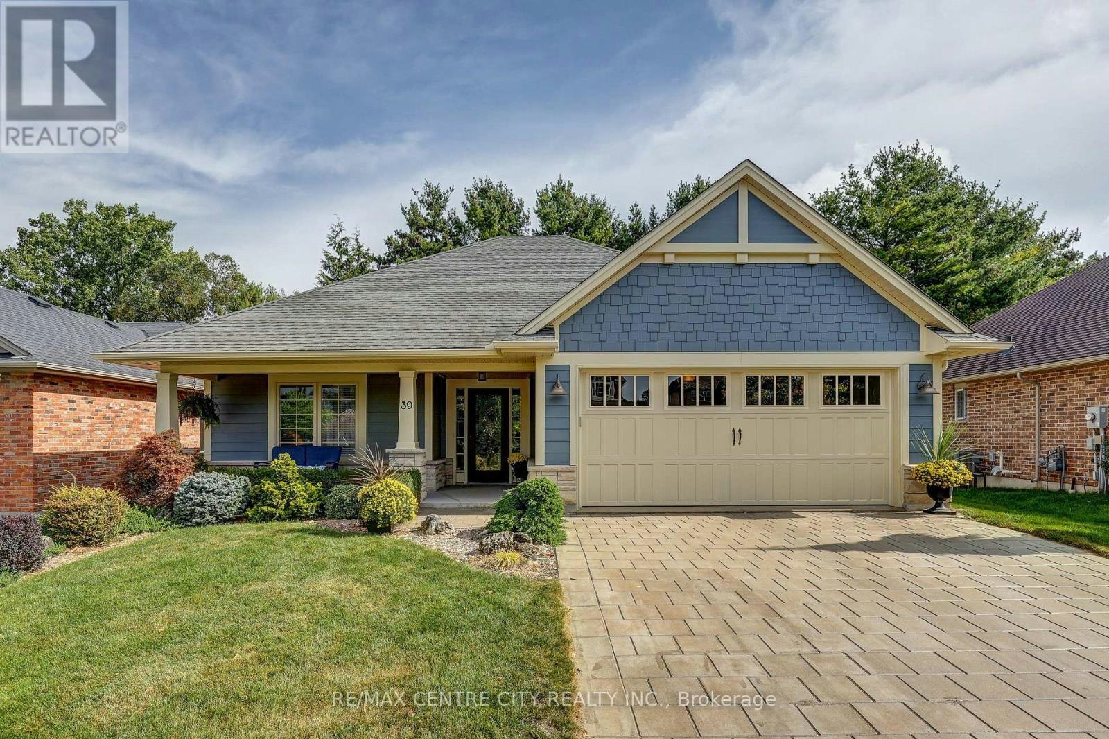 39 Hickory Lane, St. Thomas, ON, N5R 6K9