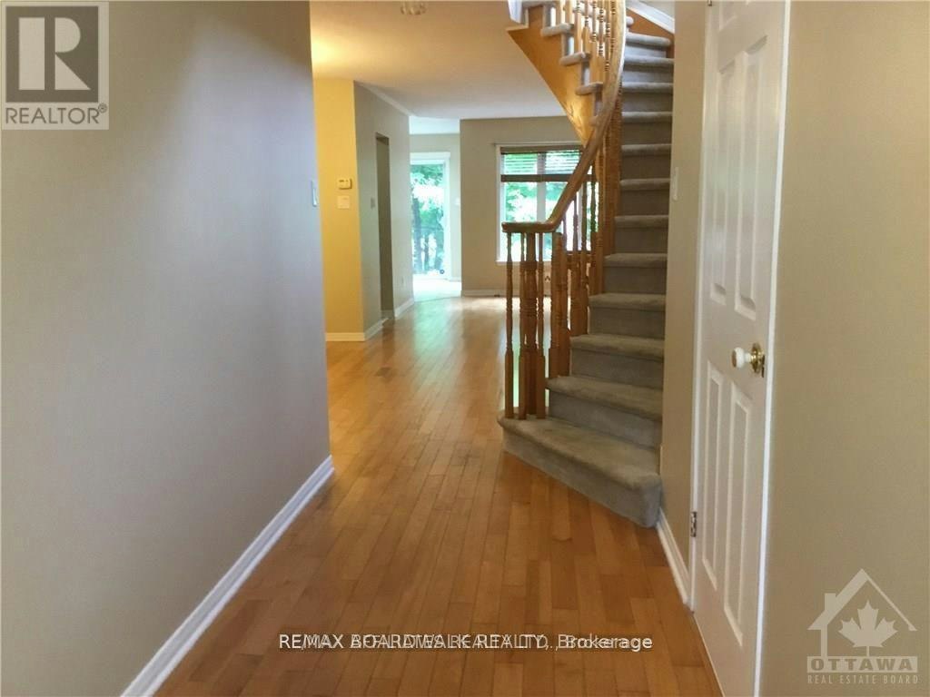 112 Gatespark Private Private E, Ottawa, ON, K2T 1L1 - 4